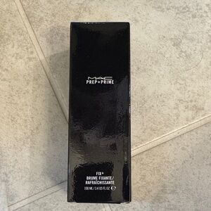 MAC Cosmetics Prep + Prime Fix+ Mist - coconut